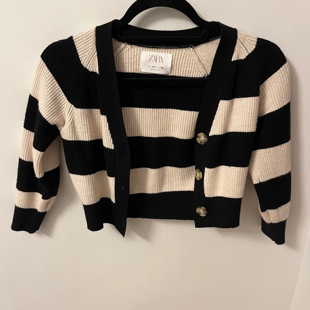 Zara Black and Cream Striped Sweater